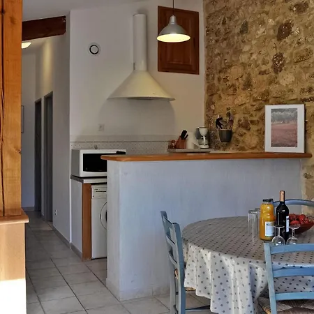 בית נופש Gite Laurier Pindrioux *